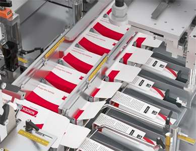 図4 Nordenのカートンフォーマは,毎分100個の高速でチューブ製品を自動充填,フォーミングする能力がある