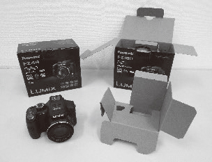 『Panasonic デジタルカメラ“LUMIX”のコンパクト包装』